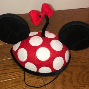 Disney Park Minnie Polka Dot Ear Hat Youth size